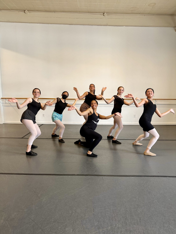 Jazz class showing New York style arms with instructor